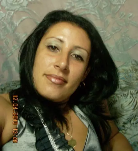 Mujer de 40 busca hombre para hacer pareja en Camagüey, Cuba