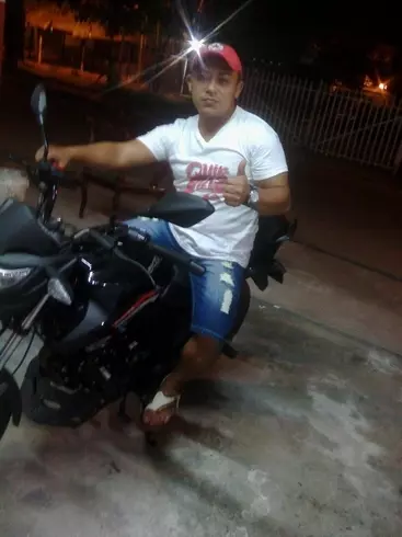 Hombre de 41 busca mujer para hacer pareja en Barinas Resindenciado En Aragua, Venezuela